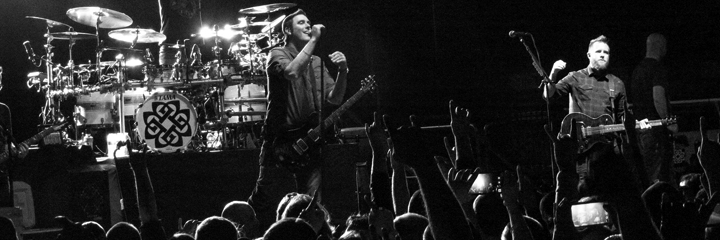 Breaking Benjamin - Angels Fall live